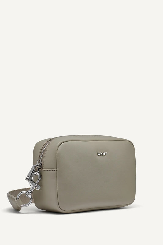 DKNY SENZA CAMERA BAG TOFFEE - Amariah
